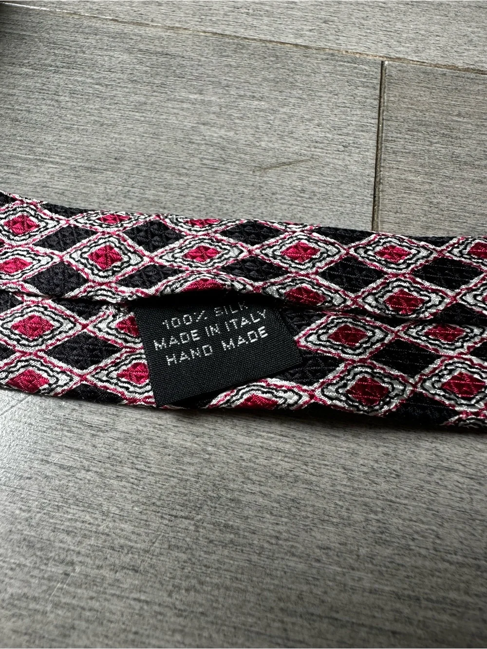 Men’s Stefano Milano Red And Black Geometric 100% Silk Made In Italy Neck Tie